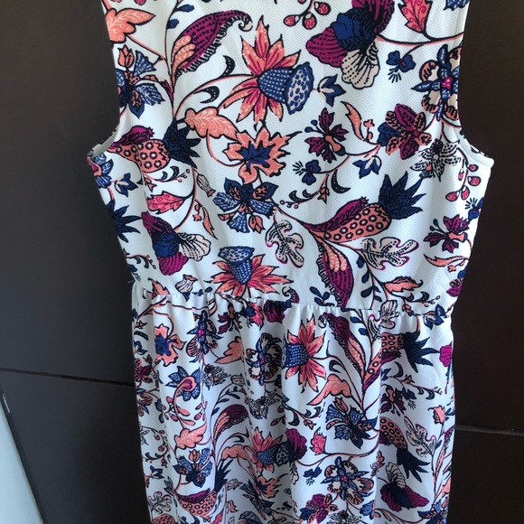 Joe Fresh EUC women’s white/fuschia/blue floral pattern summer dress size XL - Picture 2 of 3